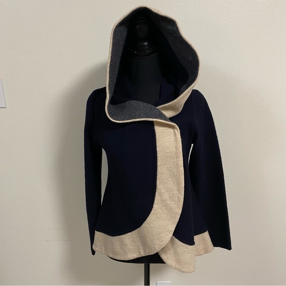 Anthropologie Jackets & Blazers - Rosie Neira Wool Cape Jacket Women’s Size XXS Black & Cream Hooded Wrap Coat
